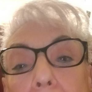 Meet your Posher, Esther